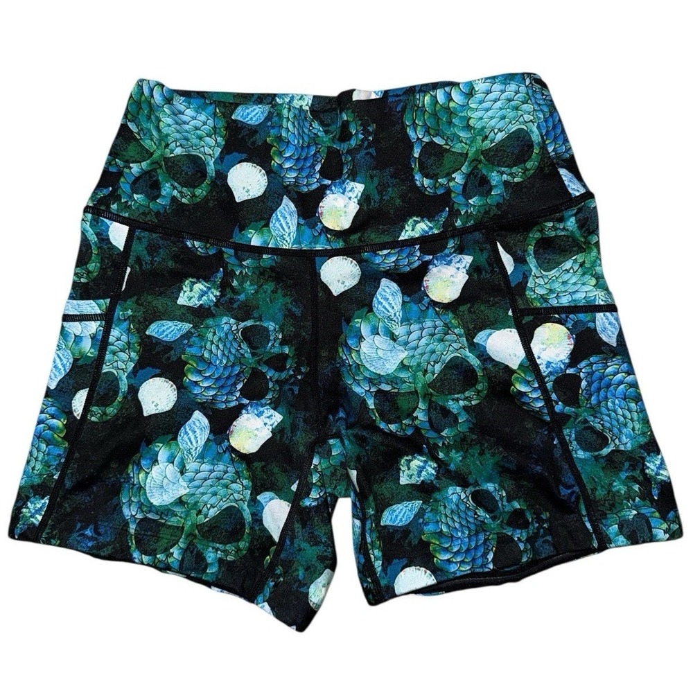 Constantly Varied Gear Shorts Womens Small Skulls Shells Stretch Workout CVG Gym
